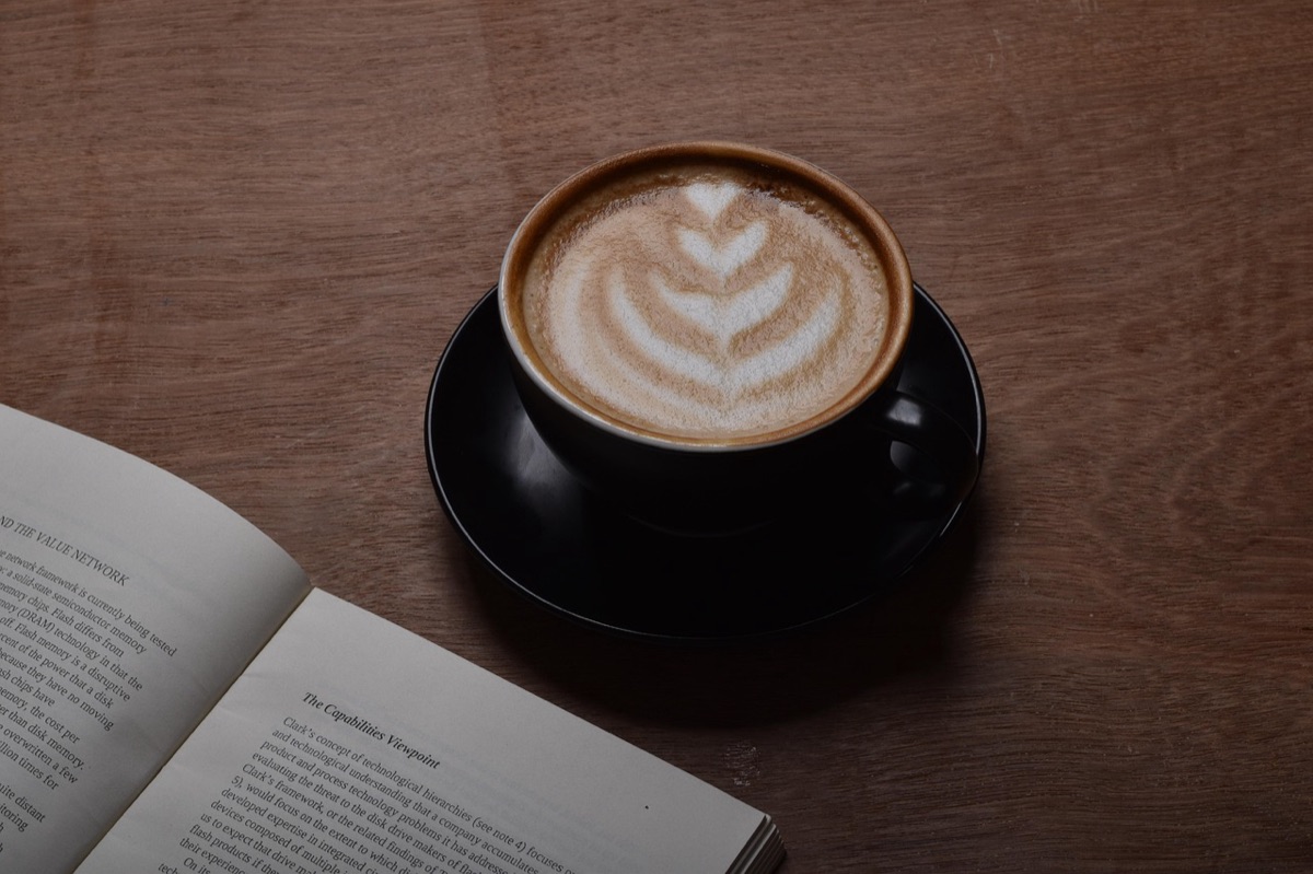 Norwegian flag with books and coffee cup