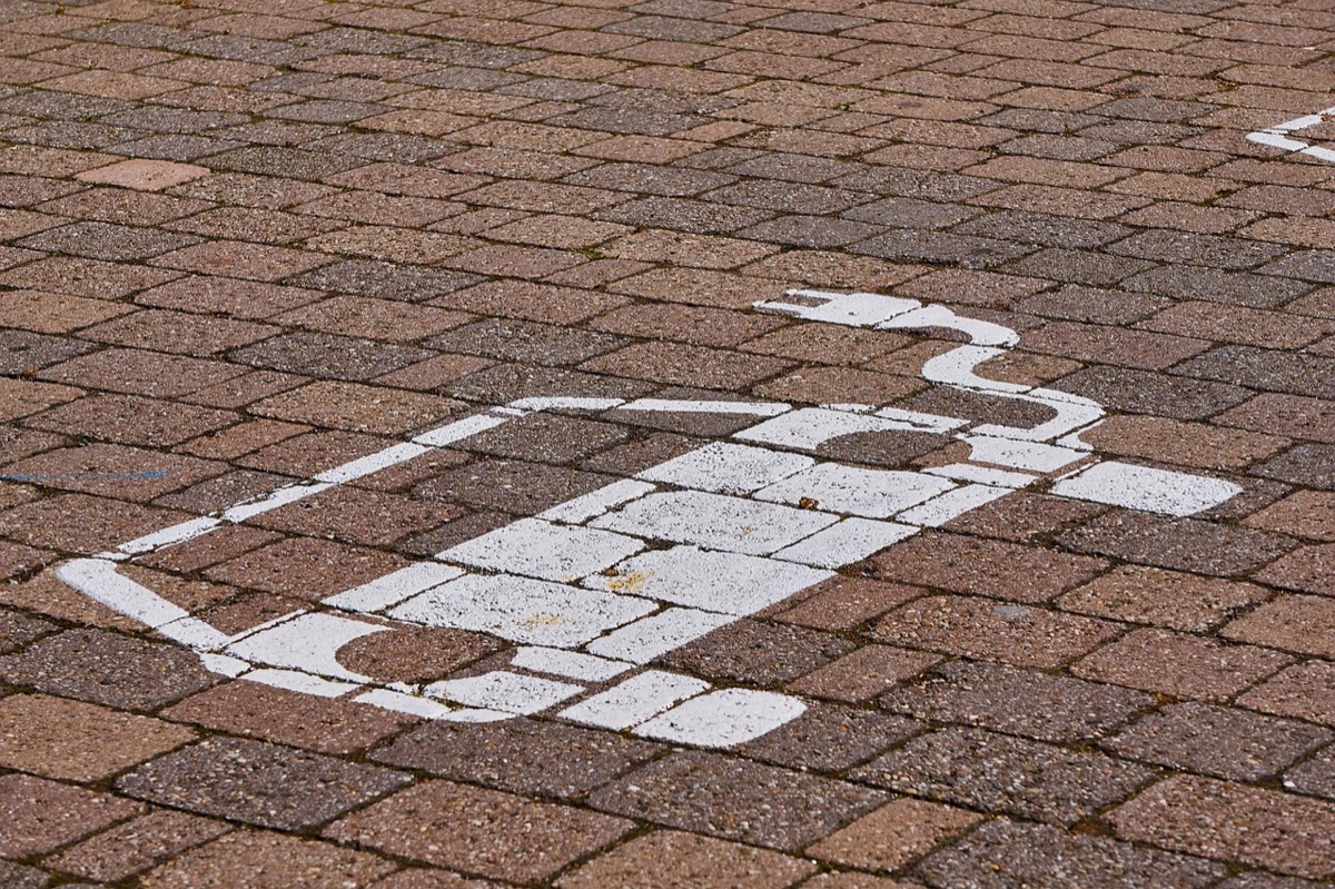 station electric car charge